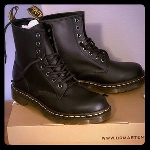 Dr. Martens 1460 black, never worn